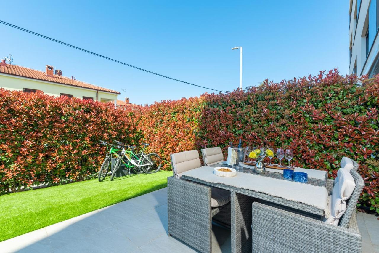 Luxury New Apartment With Private Garden Near The Beach! 波雷奇 外观 照片